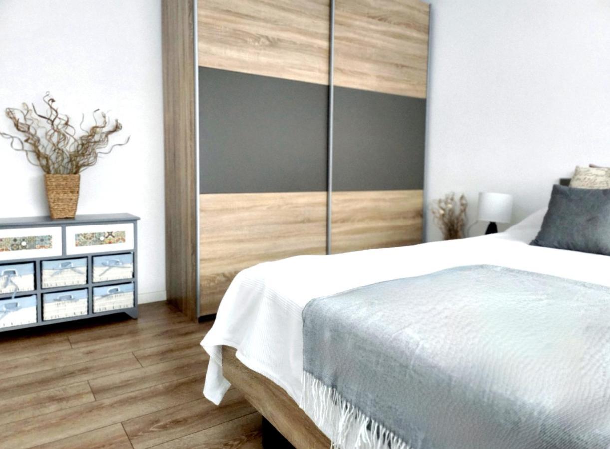 Adm Cozy Home - Entire Private House&Garden Tunari  Екстер'єр фото